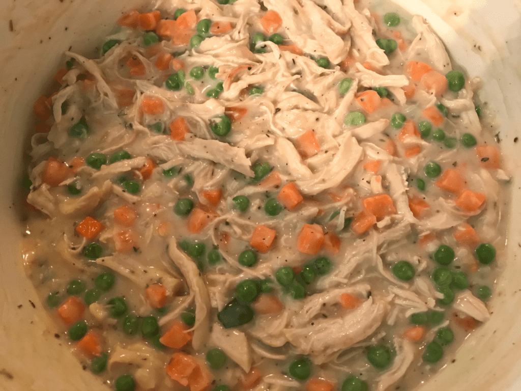 completed chicken pot pie filling