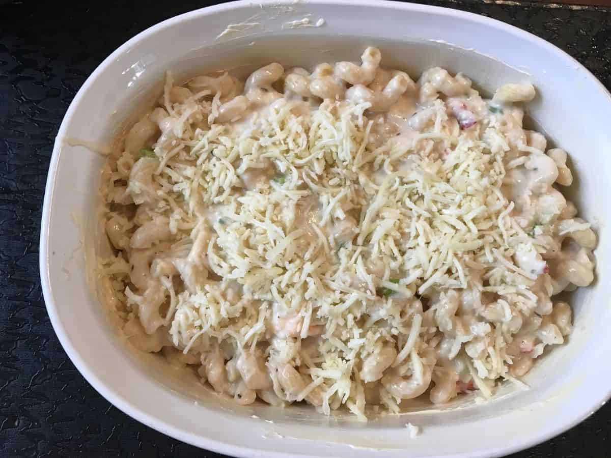 Mozzarella added to first layer of lobster mac and cheese