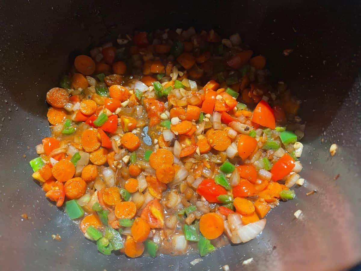vegetables cooking in instant pot for oxtails
