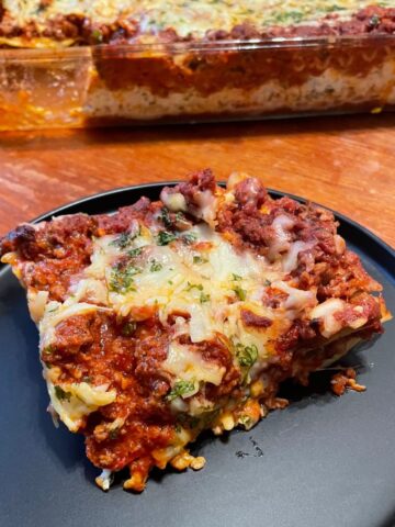 cheesy meat lasagna feature image
